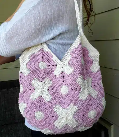 50+ Fabulous Free Bag Patterns 50 13 XO-patterned squares bag