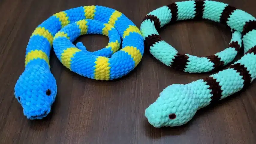  Amigurumi Snake Tutorial Free Pattern Halloween Crochet Step-by-Step Guide for Beginners 