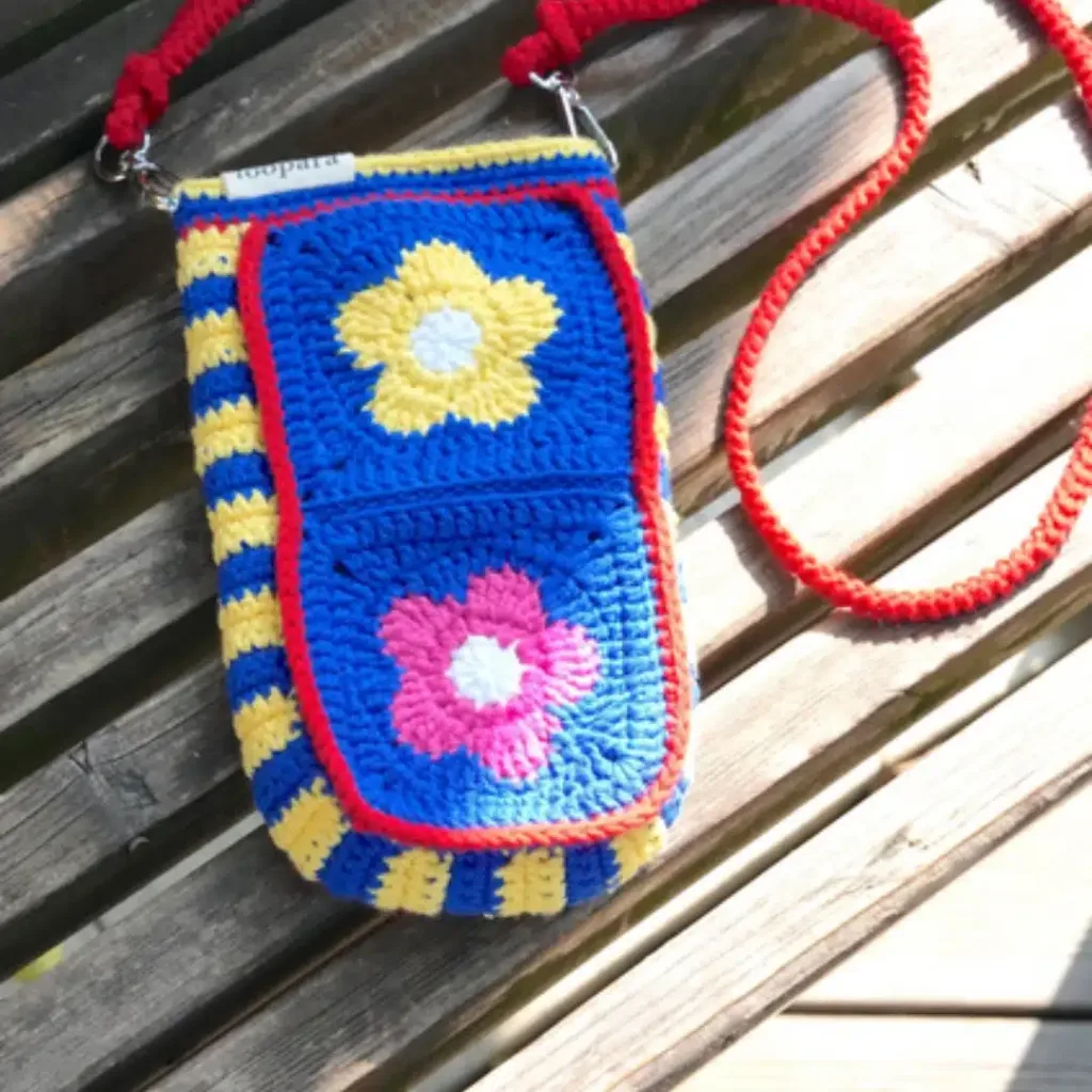 Granny Square Phone Bag