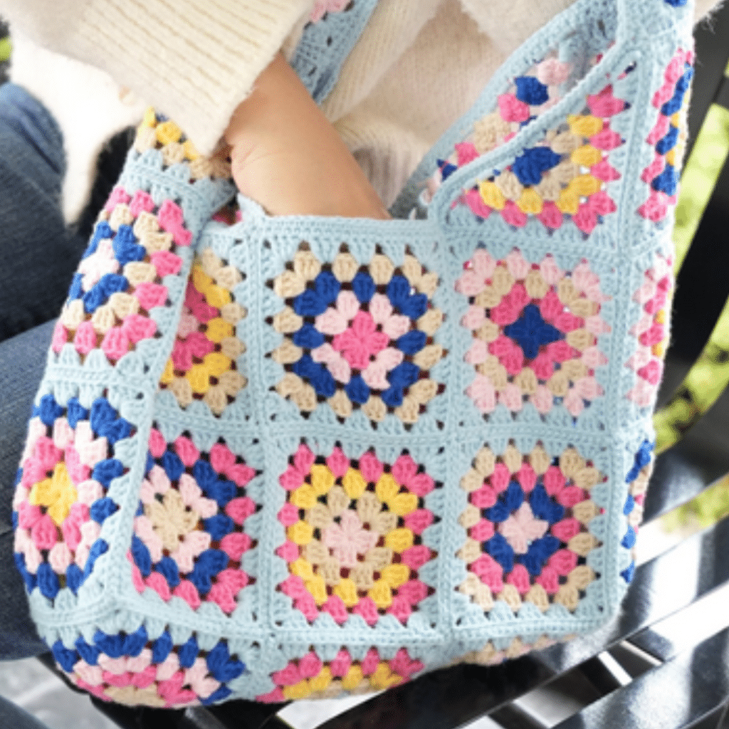 Granny Square Shopping B