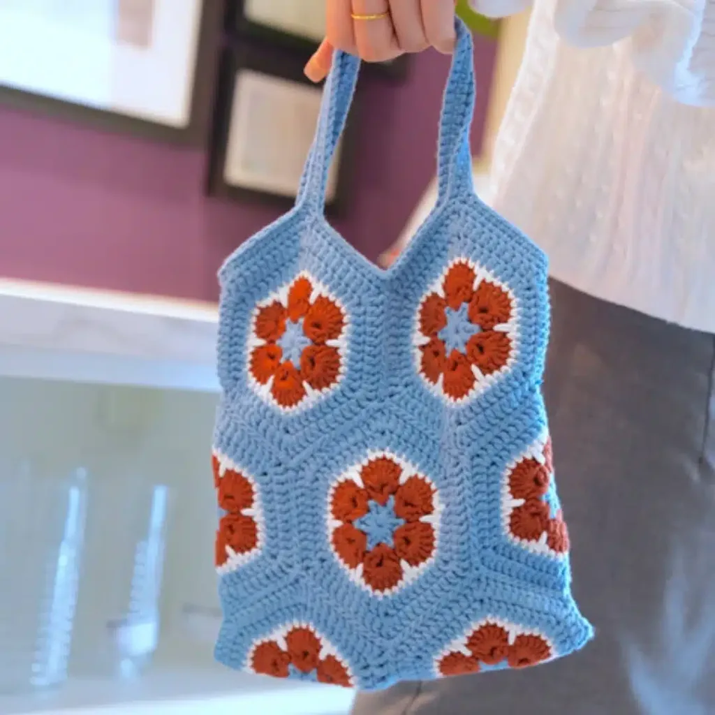 50+ Fabulous Free Bag Patterns 23 Hexagon Granny Square Bag
