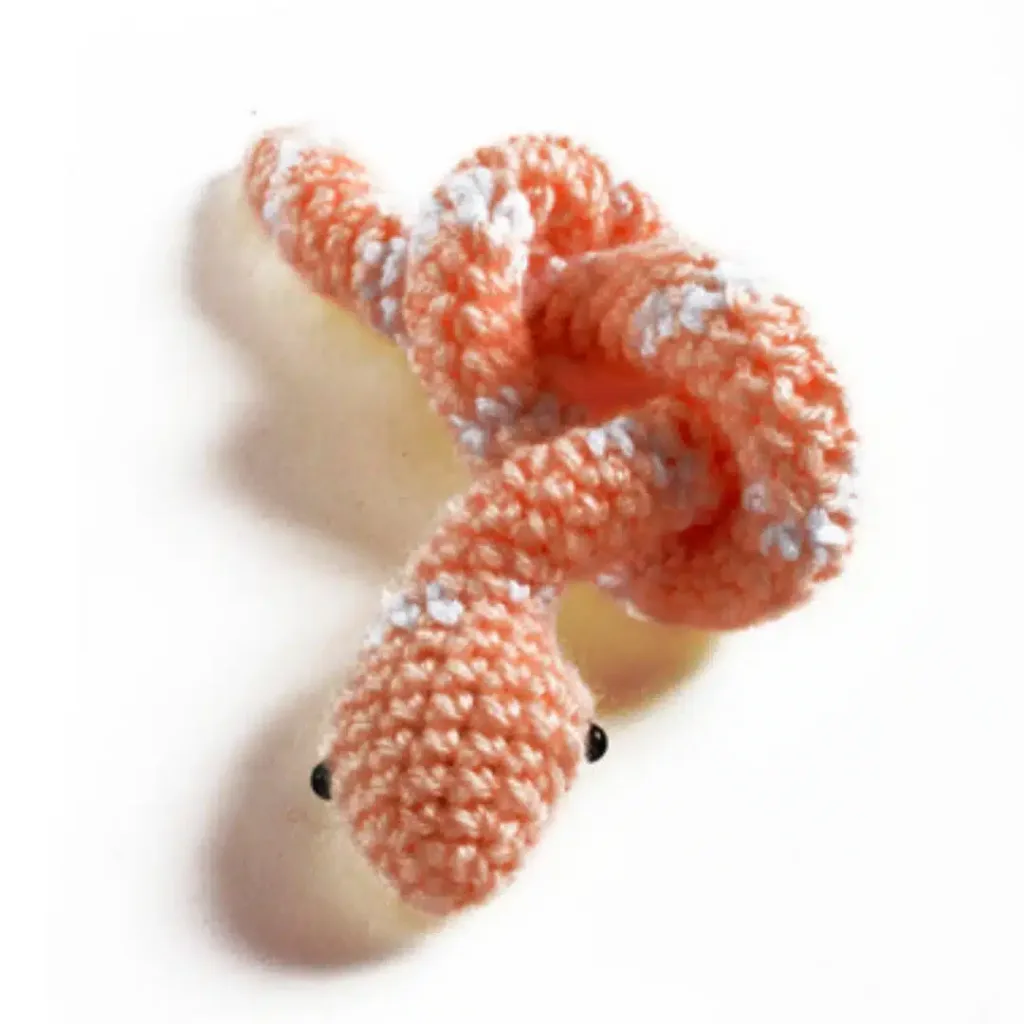 Salvadore Snake Pattern