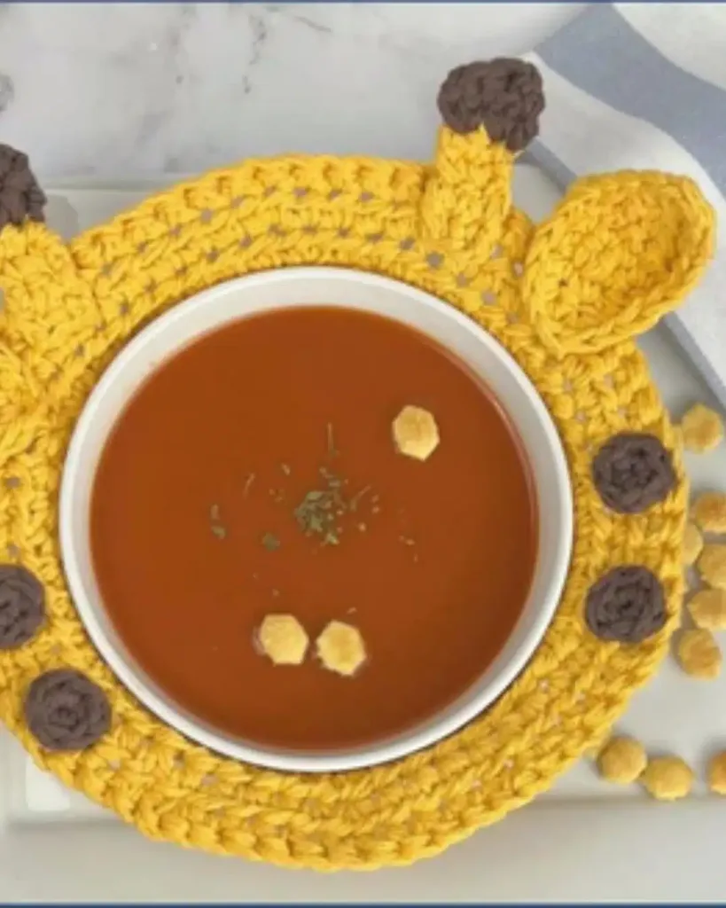 Giraffe Soup Bowl Cozy