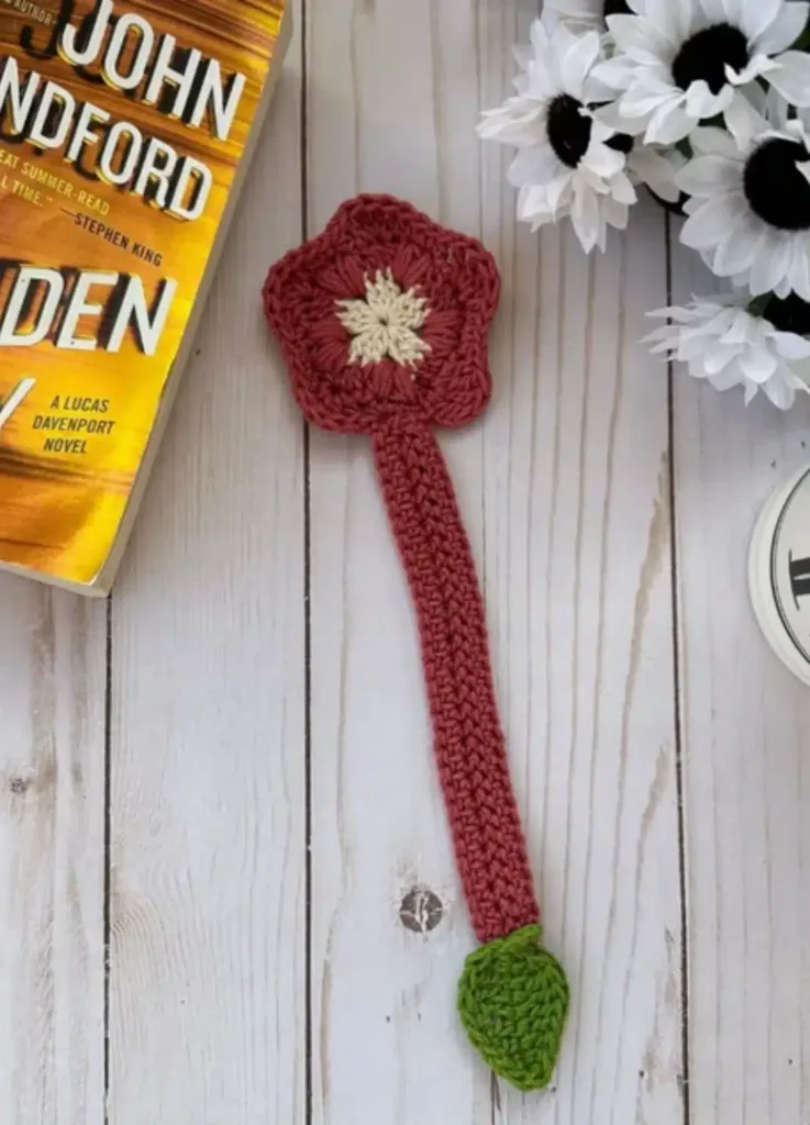 flower tops this crochet bookmark pattern