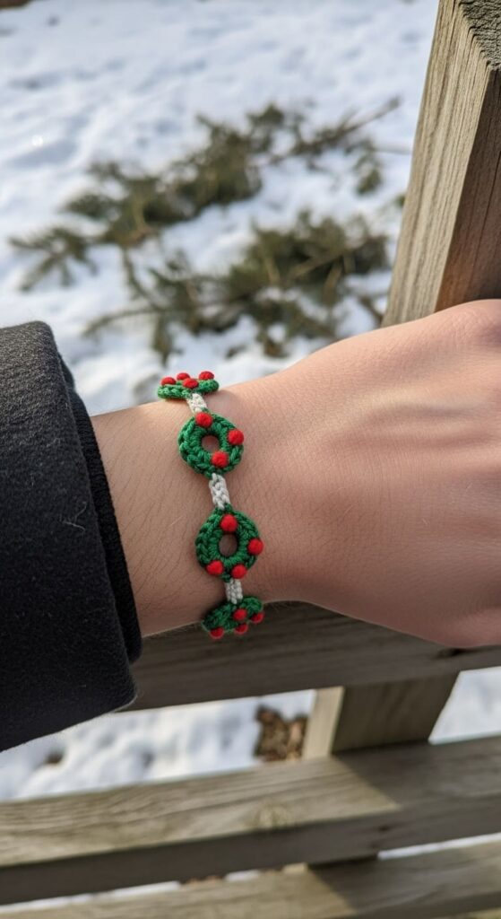 Holiday Wreath Mini Charm Bracelet