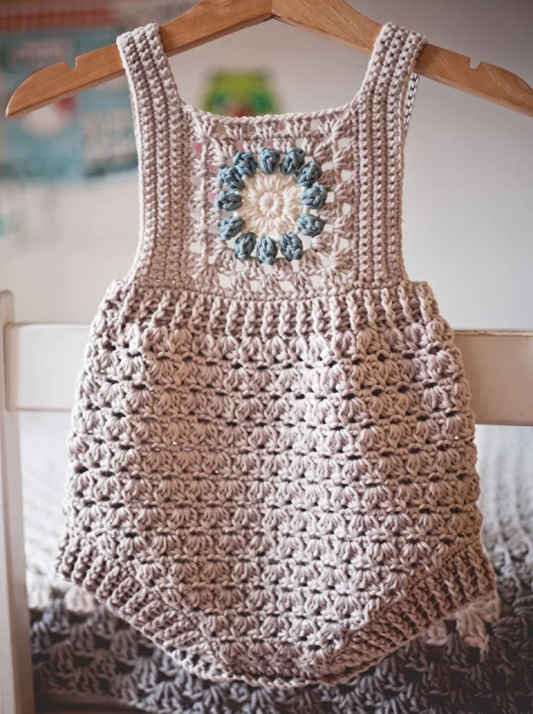 Crochet granny square baby romper pattern, Mon Petit Violon