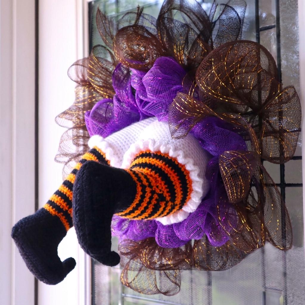 Crochet witch stuck in wreath, funny Halloween pattern